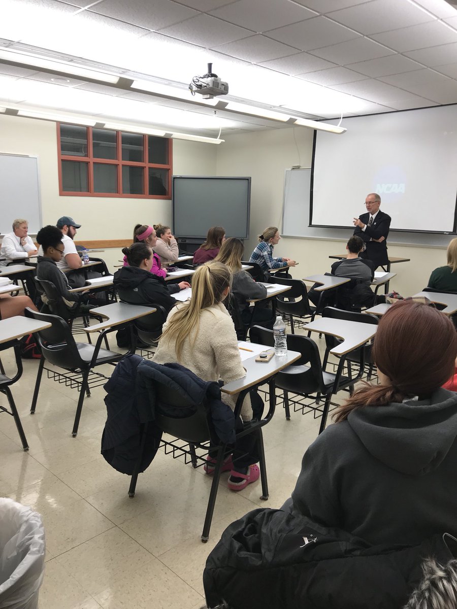 esu_saac's tweet photo. First SAAC meeting of 2018 is underway!! https://t.co/sazWgGqvtt