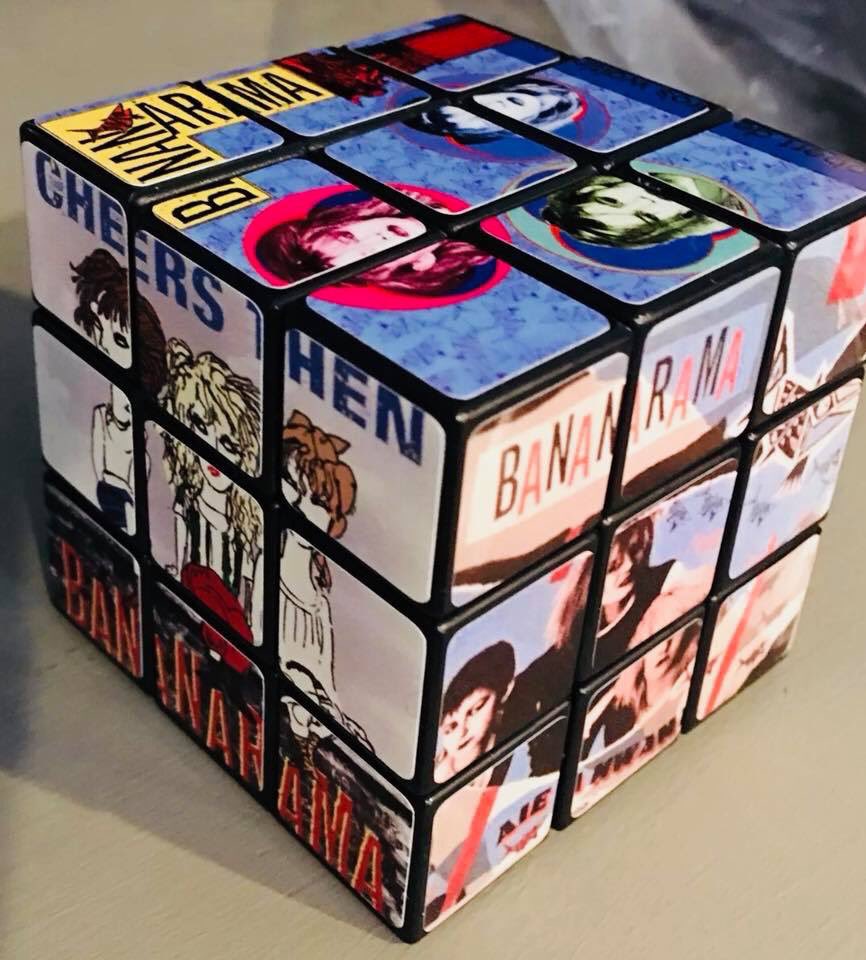LoCoMinX's tweet photo. @SaraBananarama @Poplifer73 @_NormSki @gorml @LoveBananarama @Dhurtyj @RamaBananaPaul @ClassicPopMag #BananaramaRUBICKScube #MustHaveOne ๐ฅ https://t.co/0j3pC2xEkr
