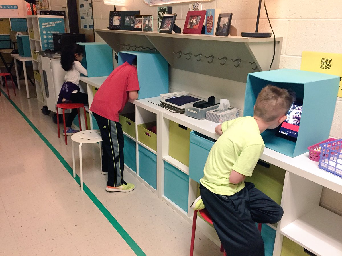 KristenBrooks77's tweet photo. 🎤Did someone say recording studio? Encourage student Voice and Choice with Drona boxes from @IKEAUSA #wesiipadlab uses them for @Seesaw @AppleEDU #classroomclips #garageband #fortheloveoflearning #CCSDfam #ipads4elem #ipads4edu #AppleEDUchat #ADE2017 https://t.co/p08fZRnt6T