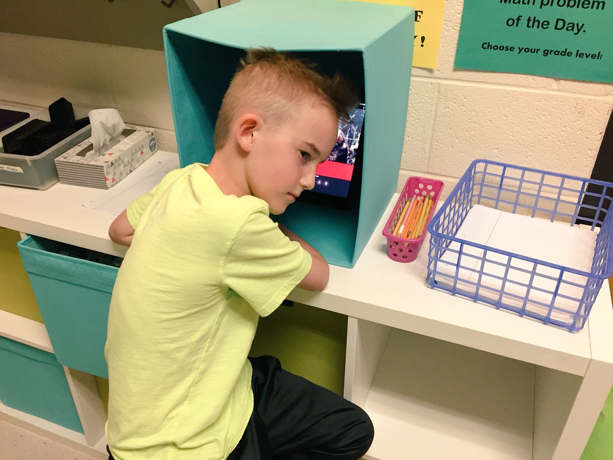 KristenBrooks77's tweet photo. 🎤Did someone say recording studio? Encourage student Voice and Choice with Drona boxes from @IKEAUSA #wesiipadlab uses them for @Seesaw @AppleEDU #classroomclips #garageband #fortheloveoflearning #CCSDfam #ipads4elem #ipads4edu #AppleEDUchat #ADE2017 https://t.co/p08fZRnt6T
