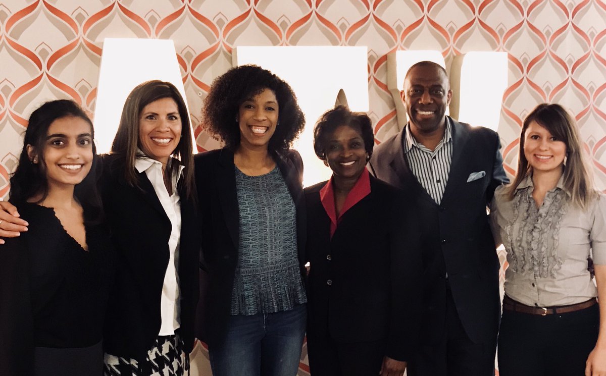 It was great meeting with @MClyburnFCC today to discuss our mission and learn about her vision to positively impact 2nd and 3rd tier HBCUs. More to come! <a href="/Revealix/">Revealix</a> &amp; <a href="/SpotLoc8r/">Spot Loc8r App</a> rocked their pitches as well!