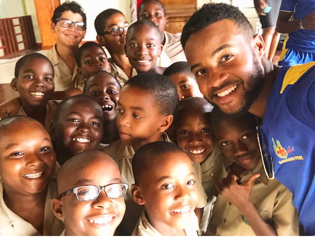 shaidhope's tweet photo. What a welcome I got from my alma mater. Great to see so many young faces aspiring to do great things! Never forget where you came from and always give back whenever the opportunity arises. #humbled https://t.co/XrQmOywEET