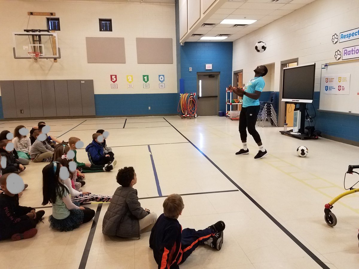 Lindsay Dillon tweet media