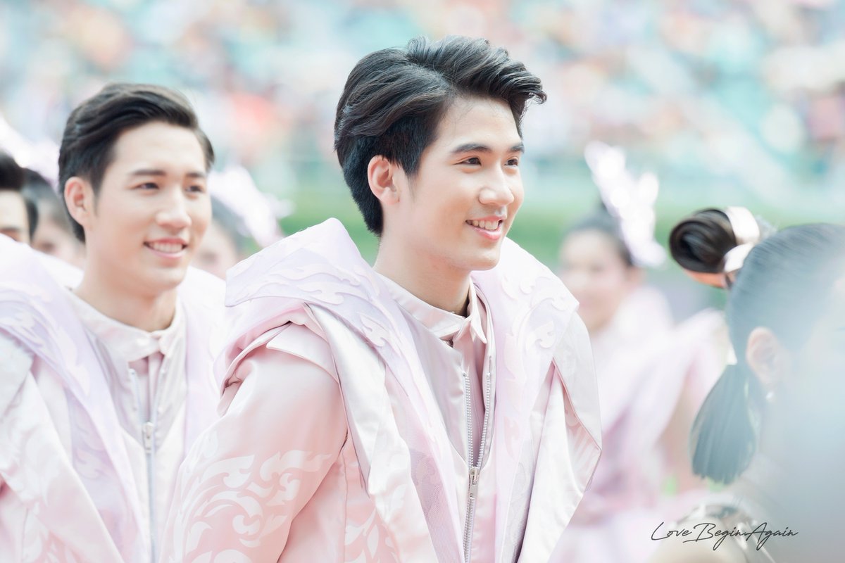 lovebeginagain's tweet photo. แอบถ่ายเธออยู่นะจ๊ะ แต่เธอไม่รู้บ้างเลย @mcpkk #CUCL72 #ChulaCuteBoy #TeamCHULA #CUTUBall72 https://t.co/oUCSHsH6Rc