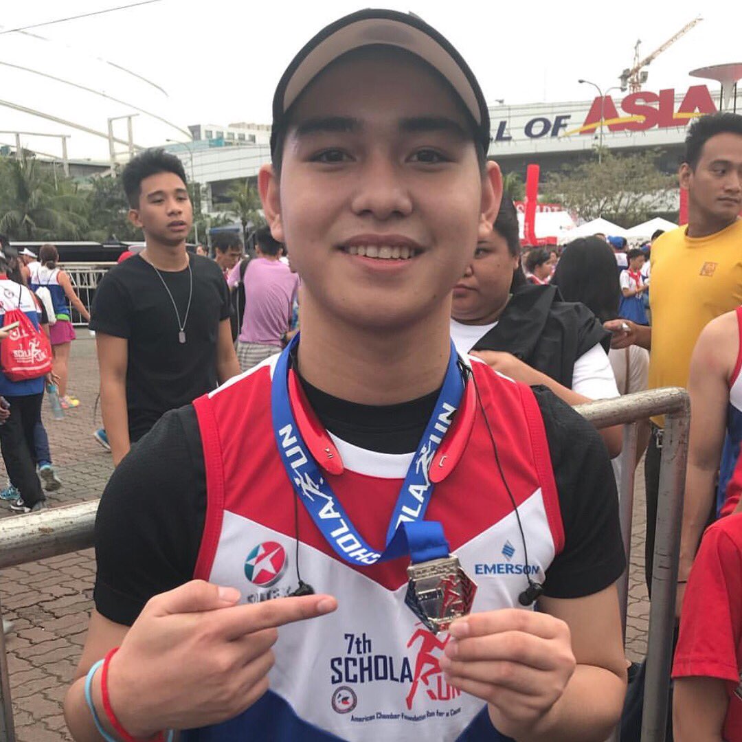 iamyongm_'s tweet photo. First fun for 2018 🏃🏻 Thank you po American Chamber Foundation and captainluz 😁😁😁

https://t.co/sCDVq8EUdi https://t.co/6HMrZr80XU
