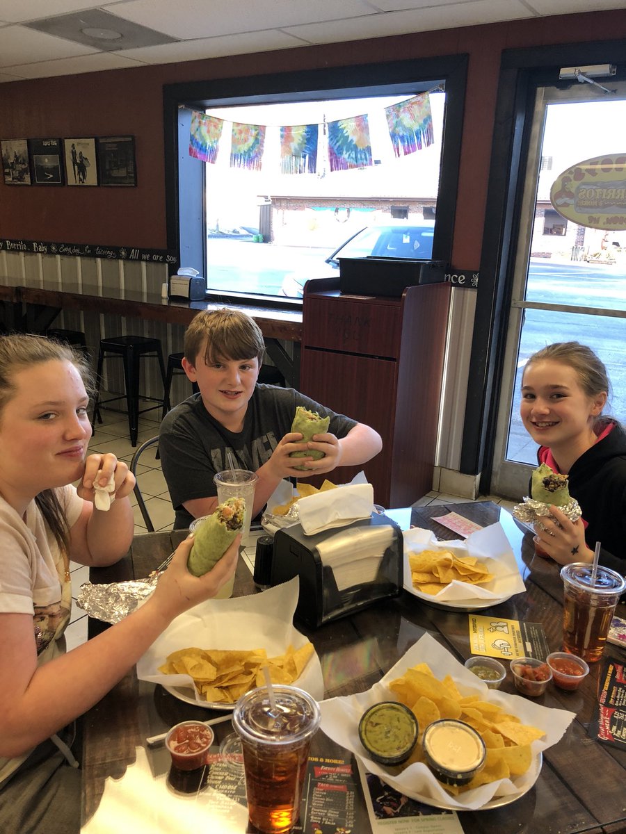 TheDrShaver's tweet photo. Loved spending time with these @STEMFCS Ss today! #green #FCSpride https://t.co/oTVd0RS1sk