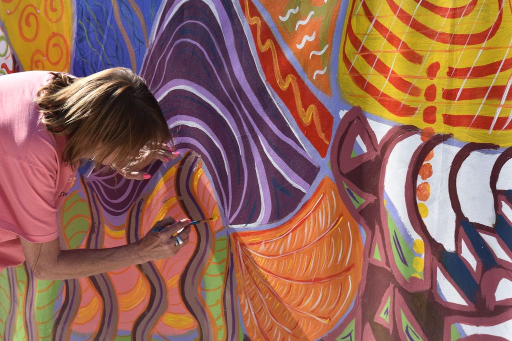 4wallsintl's tweet photo. local resident artists #capturecreativity #community #publicart @SDGE @morgiejb @CityofSanDiego https://t.co/keDe9HrAll