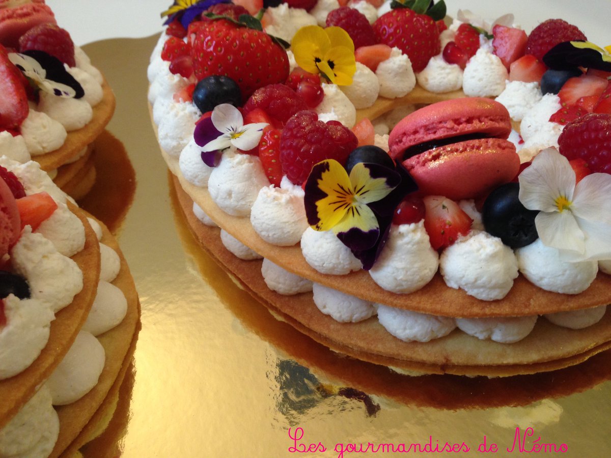 cuisinedenemo's tweet photo. Number cake le gâteau qui dévoile votre âge , ma recette :
https://t.co/a3NEEOVtGk
#gateau #fruitsrouges #anniversaire #numbercake  #cuisine #patisserie https://t.co/VnWEy7yYmB