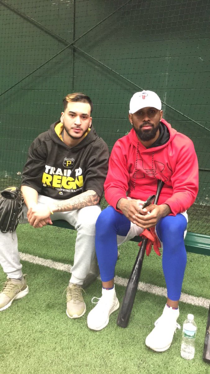 RickyEusebio32's tweet photo. Never let success get to your head. Never let failure get to your heart #LaMelaza @lamelaza_7 https://t.co/qa8CibwCL9
