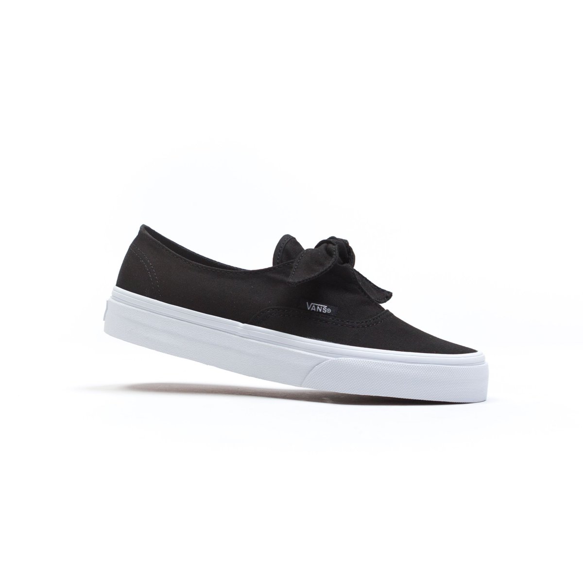 vans knotted black