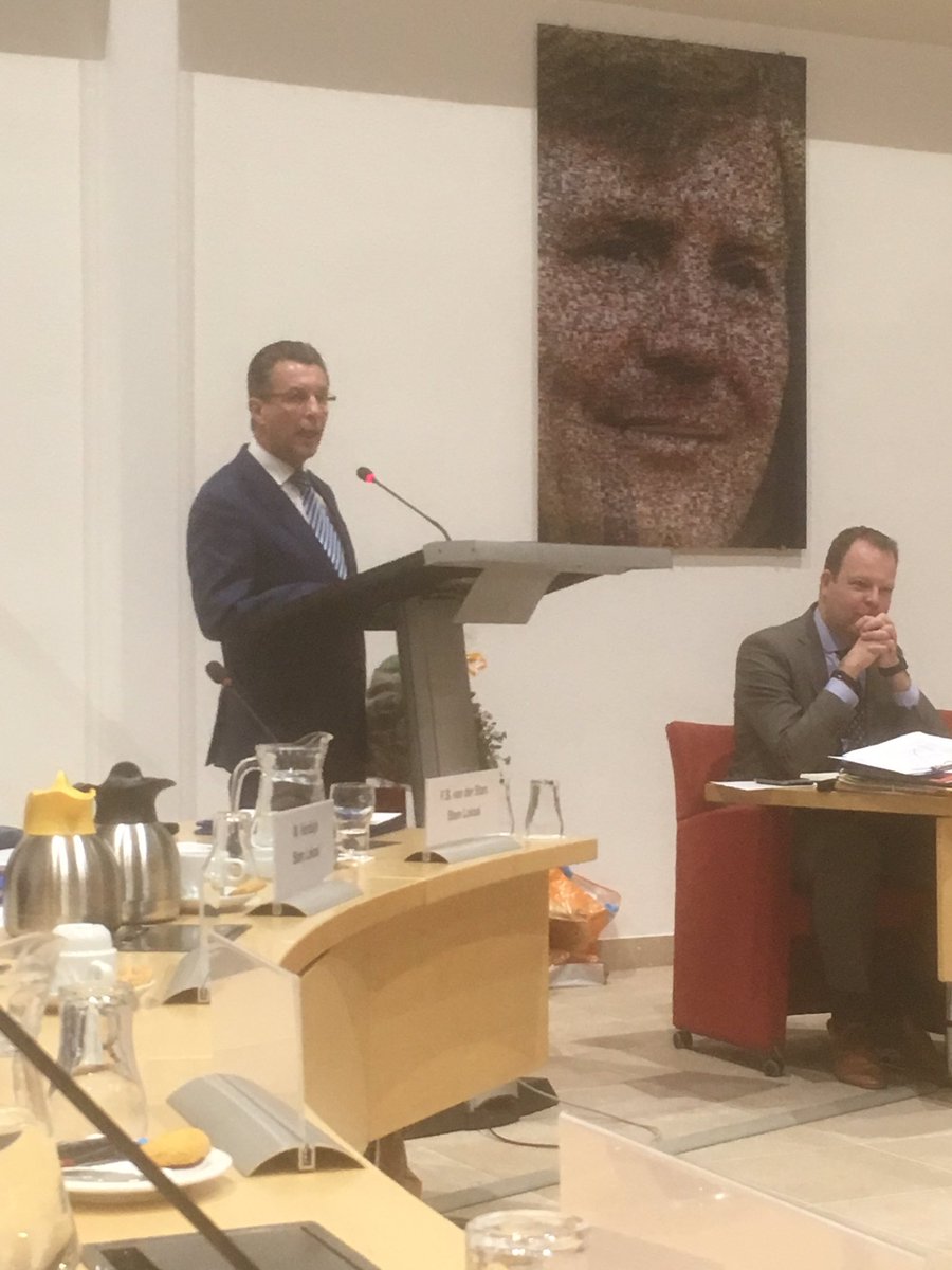 Bedankt peter Paul moors voor je inzet als interim griffier! Succes bij je volgende job