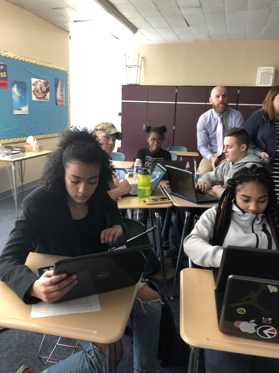 bvanness21's tweet photo. 3 truths and 1 lie on a padlet.  #spotlightonstrategies @AnsonEa23 @Eastridge_EICSD https://t.co/18fWZEkW5j