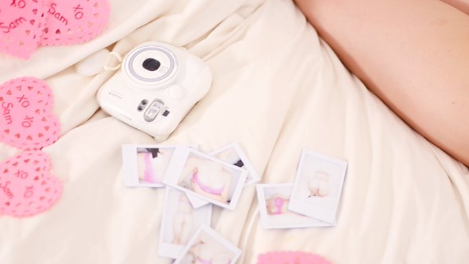 Fun with @Polaroid https://t.co/vtLxNZXlR1<a class="tags" target="_blank" title="On Twitter" href="/?out=eyJ0eXAiOiJKV1QiLCJhbGciOiJIUzUxMiJ9.eyJpYXQiOjE3MjE2NzMwMTAsImlzcyI6InR3cG9ybnN0YXJzLmNvbSIsIm5iZiI6MTcyMTY3MzAxMCwiZXhwIjoxNzUzMjA5MDEwLCJyZWRpcmVjdF91cmwiOiJodHRwczovL3R3aXR0ZXIuY29tL1BvbGFyb2lkIn0.m9ADOt_oqmlpRSBuZ__PvjSee9Z7-_nid55f2T0rnzasUoSGzIYQJ5TS8Ti4n8tfg0Fj7_otJp-qvaqIN902lA">@Polaroid</a><a href="/tag/valentinesday"class="tags"><span>#valentinesday</span></a>