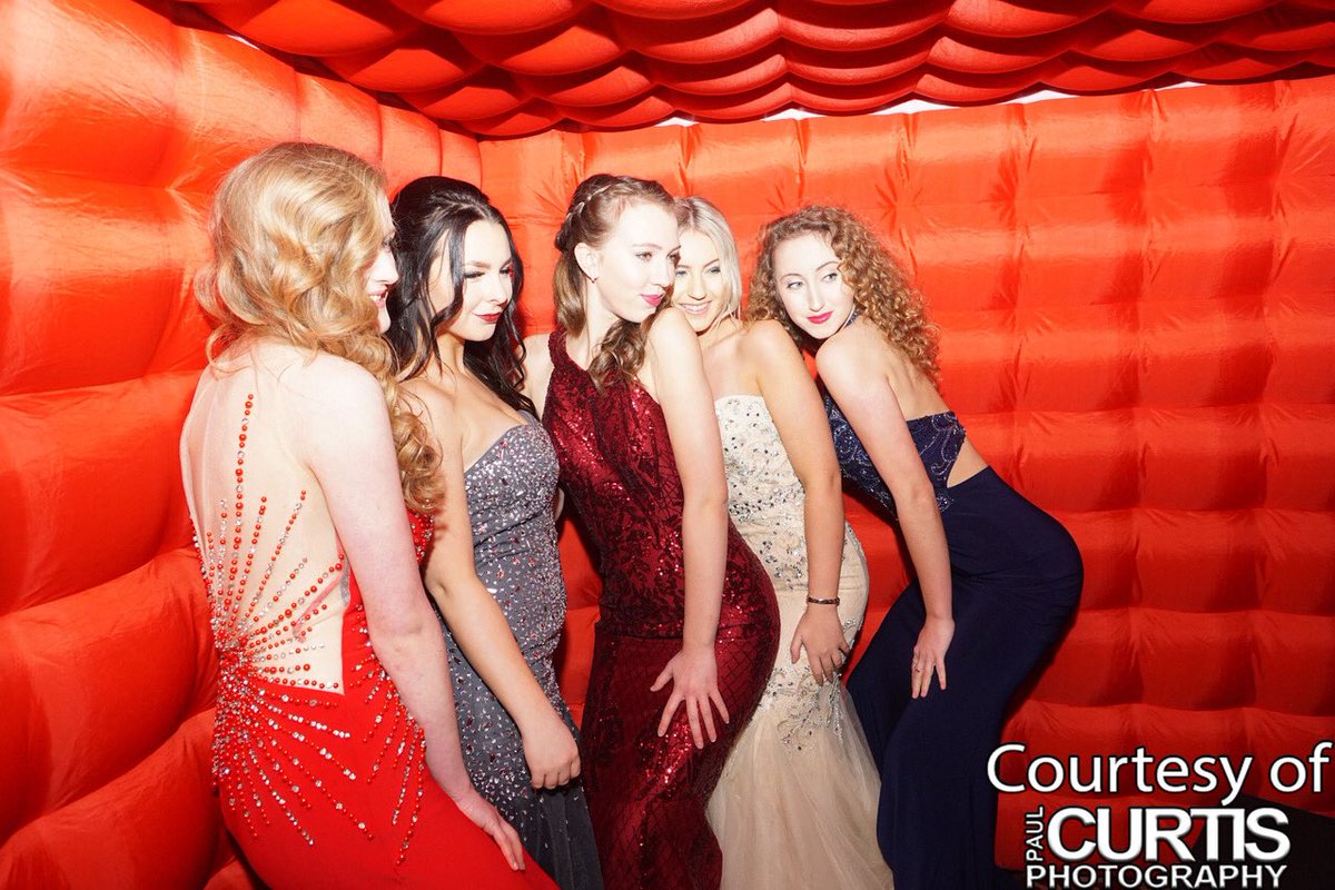 PromesseFashion's tweet image. Another stunning photo of our models at out #charity #promevent we managed to raise £665.00 for @MeganBakerHouse @BankHouseHotel1  very big thank you to @AnjaPotze1 @Theelmshotelspa @BankHouseHotel1 for your prize contributions that helped us raise this money.#WorcestershireHour