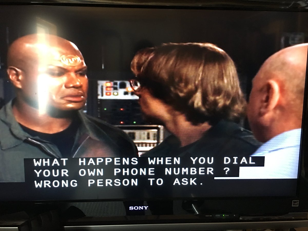 AlexSvacha's tweet photo. Today’s #WeightLifting was accompanied by the Stargate SG-1 episode Solitude. At least Daniel recognized he was asking the wrong guy 😂😂😂 #WannaBe #FitMama #FandomFit https://t.co/i0ZYU16JhZ
