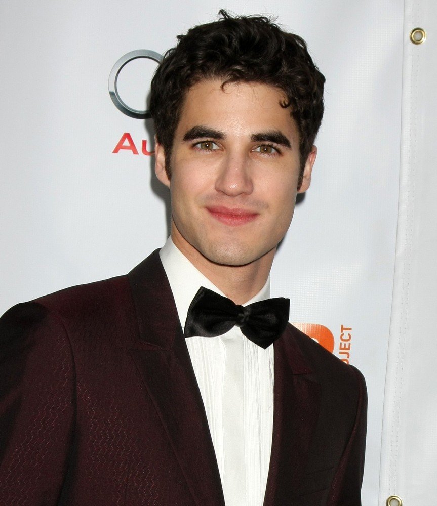Happy birthday to Darren criss 