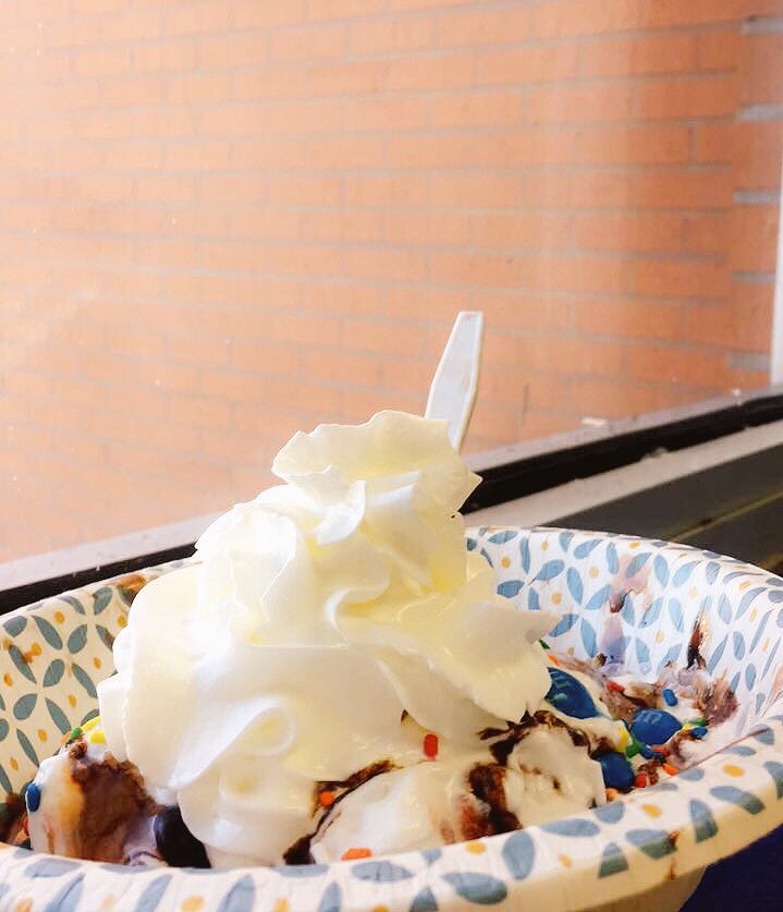 BlayCray's tweet photo. Help me out, like & rt❤️#SundaeChallenge @CoachZKliewer https://t.co/VOSVb6YnWy