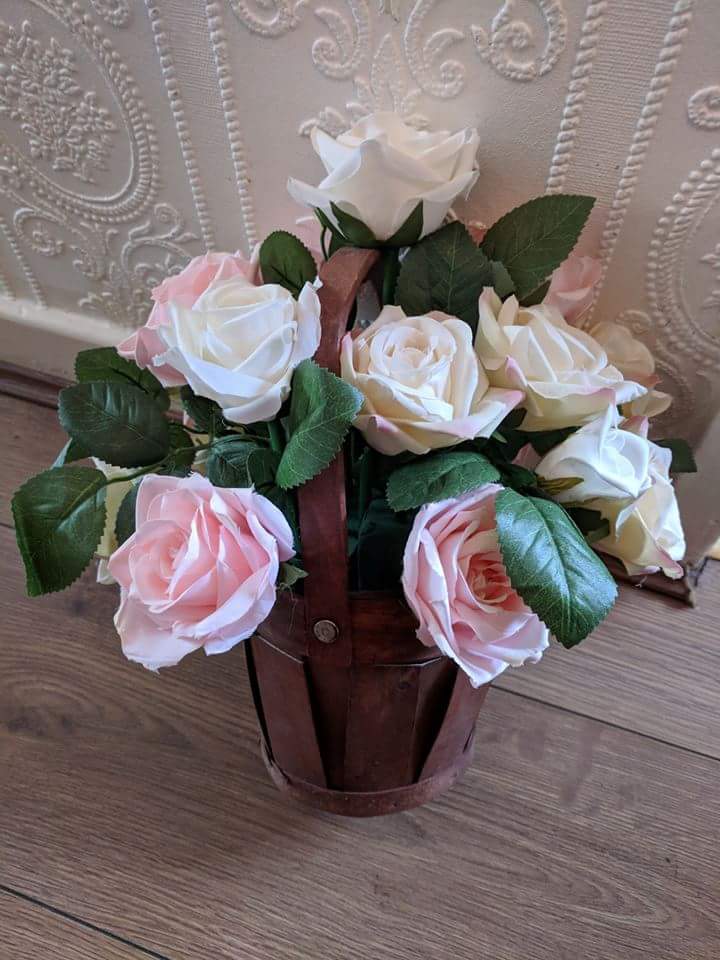 Beaut1fulThings's tweet photo. #StHelensHour valentines gifts now available at the shop @8CorporationSt @TreasuredUk @sally_coomber @Cornucopia123 @DormouseRecords @sthphotostudio @ThisLilPigeon @PasssoulStudio https://t.co/PrZbS44P6Q
