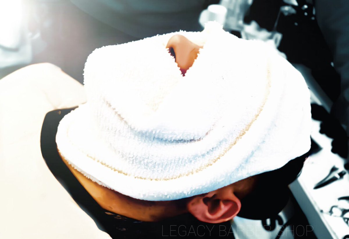 Legacy_Barber's tweet photo. Finish up your shave the right way with a hot towel! 
#legacy #tepsbestmedia #barbershop #barber #esu #eaststroudsburg https://t.co/wPgAnkW4XV