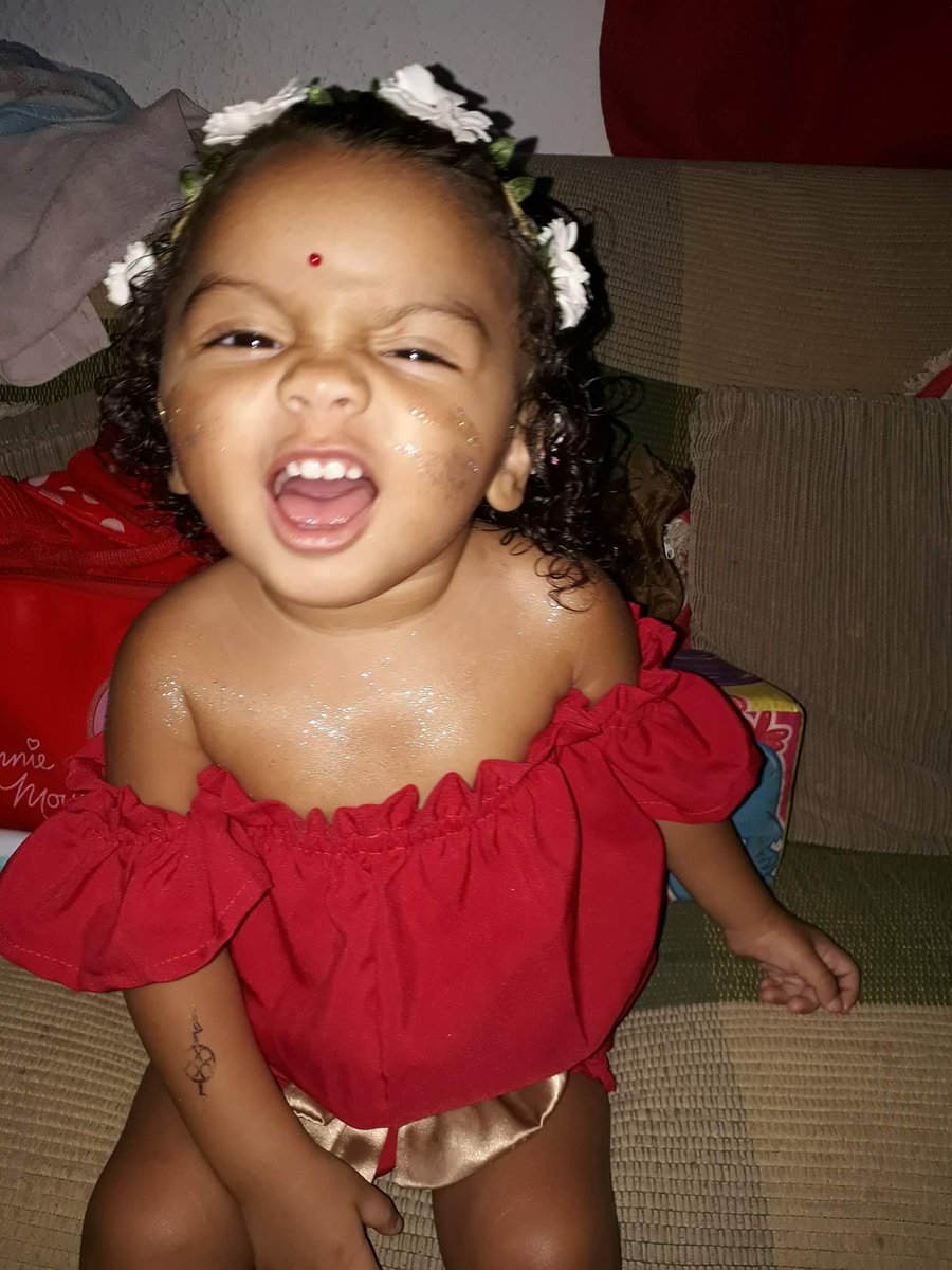 MAMAEDATHAYRINE's tweet photo. Quereeeem brilho ✨✨✨✨❤ https://t.co/C701XKVQNv