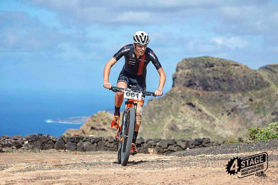 RenvaleRT's tweet photo. New dude @_padkinson is racing the La Santa stage race this week. Not only getting some miles in, but getting tan lines as well @RenvaleLtd @TrekBikes @fizikofficial @ClifBar @crankbrothers @pactimo @nuunhydration https://t.co/HNsnZSrQsV