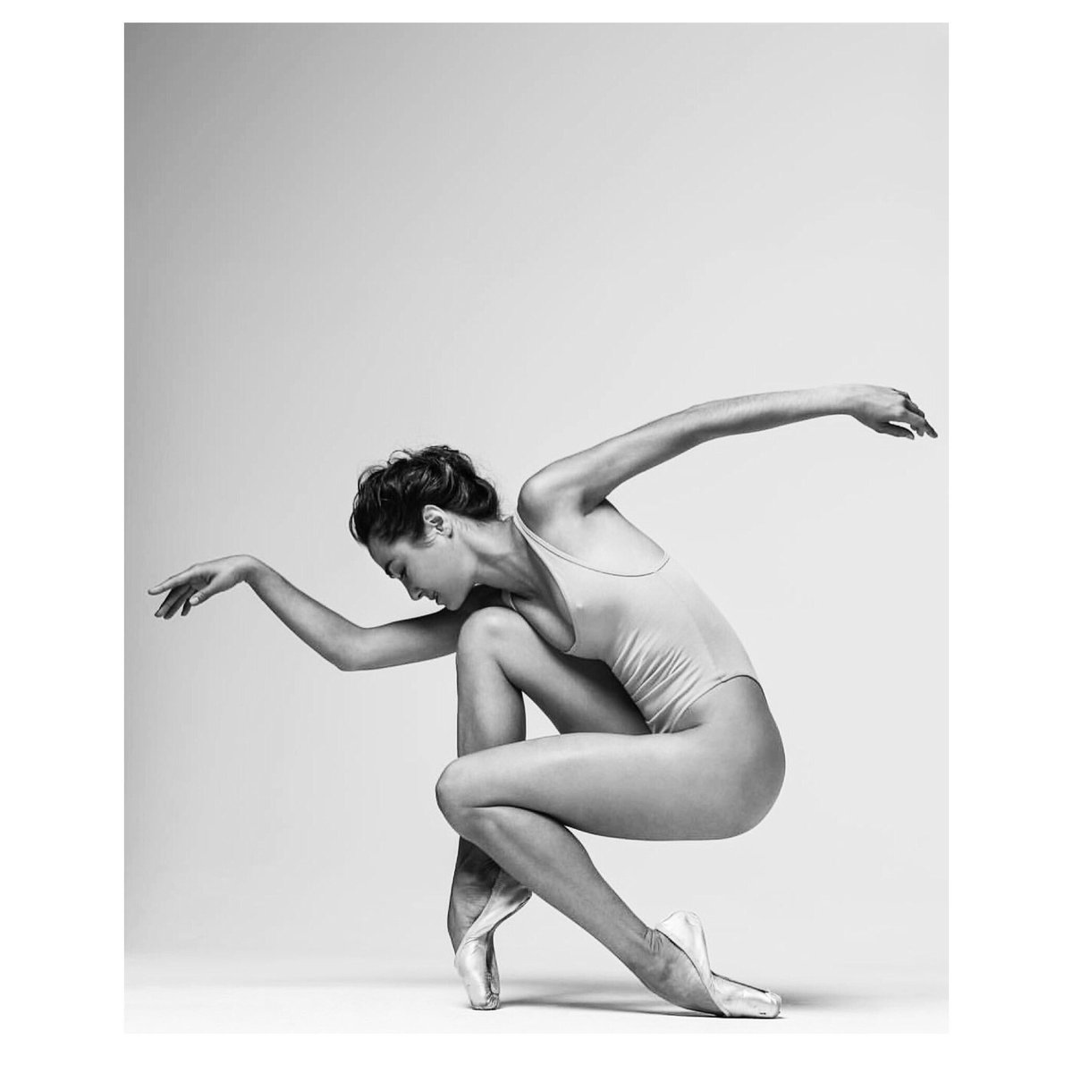 Monday morning early start ... stretch it out ! Photo <a href="/nisianhughes/">nisian hughes</a>