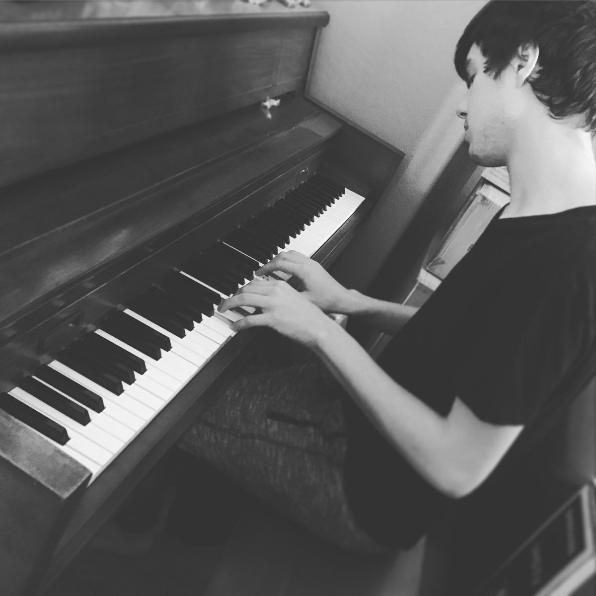 Run2Cover's tweet image. 