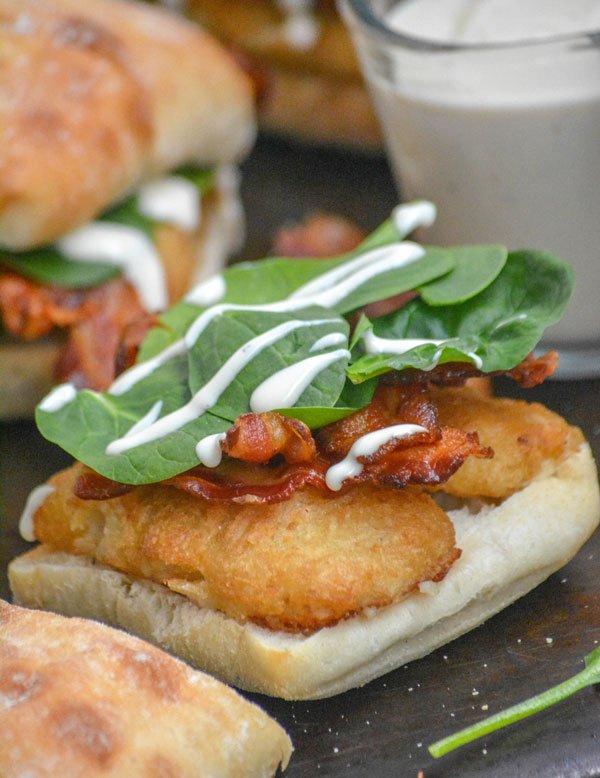 4Sons_R_Us's tweet photo. These Bacon Alfredo Spinach Beer Battered Fish Fillet Sandwiches are super delicious. And will be a new family fav during the Lenten season and throughout the year. @gortonsseafood #TrustGortons #GortonsMealTime #AD Recipe >>> https://t.co/WRn9b5gzjq #AD https://t.co/k3CupJunu7