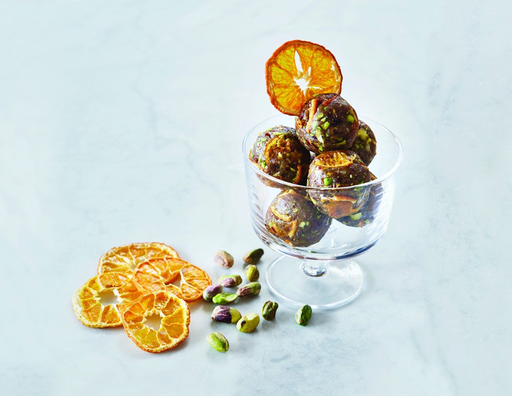 dardimanscrisps's tweet photo. Snacks can be an important part of your diet !They can provide energy in the middle of the day .A healthy snack between meals can also decrease your hunger and keep you from overeating at meal time. Visit our website for the best Protein Balls recipe: https://t.co/P325g5JA84 https://t.co/AuLY9kj7PE