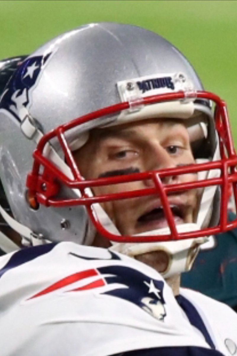 britothebskis's tweet photo. Life comes at you fast...
This may be my favorite photo of all time
#FlyEaglesFly https://t.co/wxLxZ5gcbU