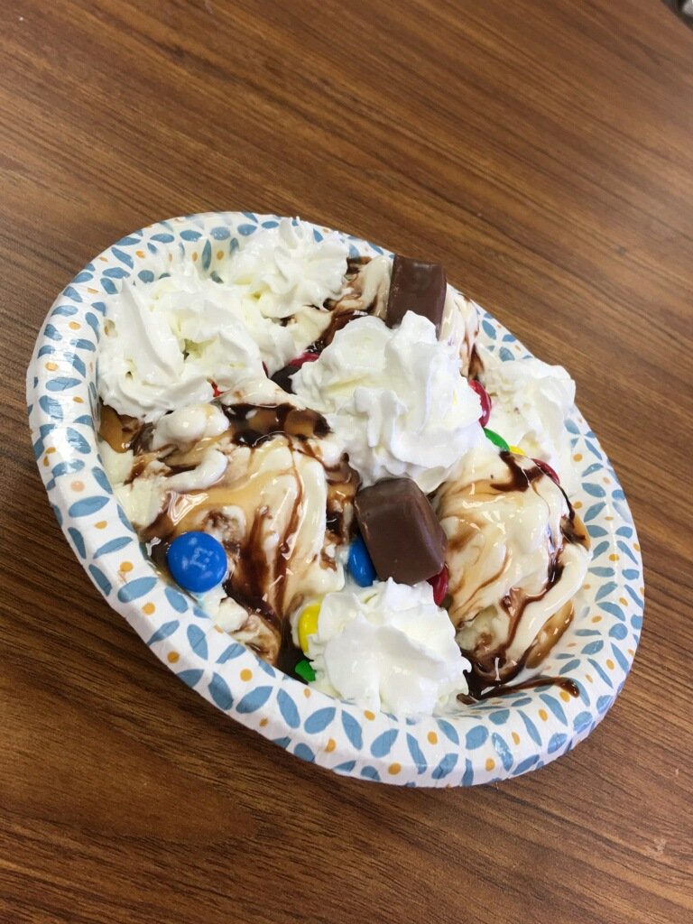 liz_baalmann's tweet photo. PLEASE LIKE &amp; RT!! Only $1.75!!  LICKIN LOVER SUNDAE!! #Sundaechallenge  @CoachZKliewer https://t.co/q6nyikV6VM