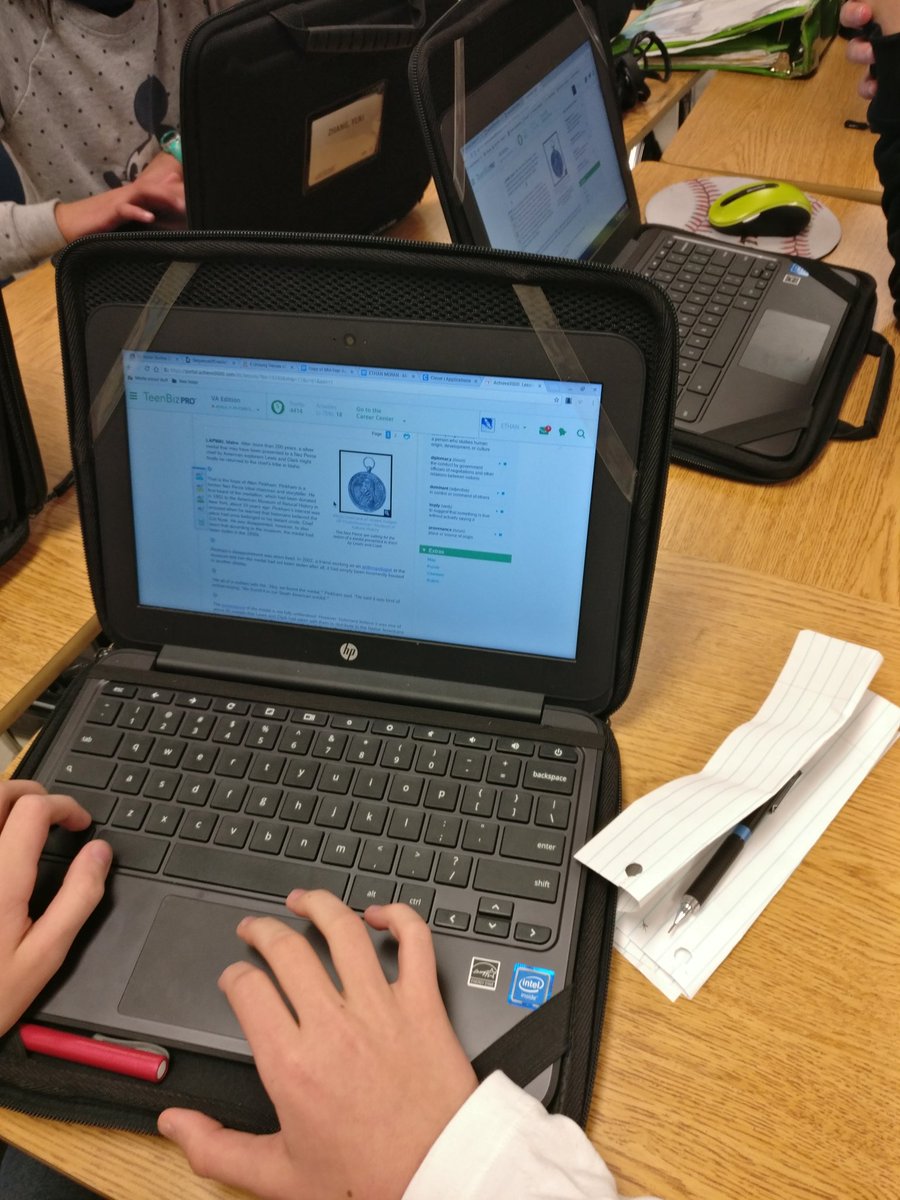 mr_pdayala's tweet image. #acheive3000 &amp;amp; #dochub go together like PB&amp;amp;J. I never used the graphic organizers because they wasted so much paper, but not anymore. Ss using this one to sequence events, an important skill for the next unit, Forming A New Government post-American Rev. @Mrs_Malkowski #A3000goals