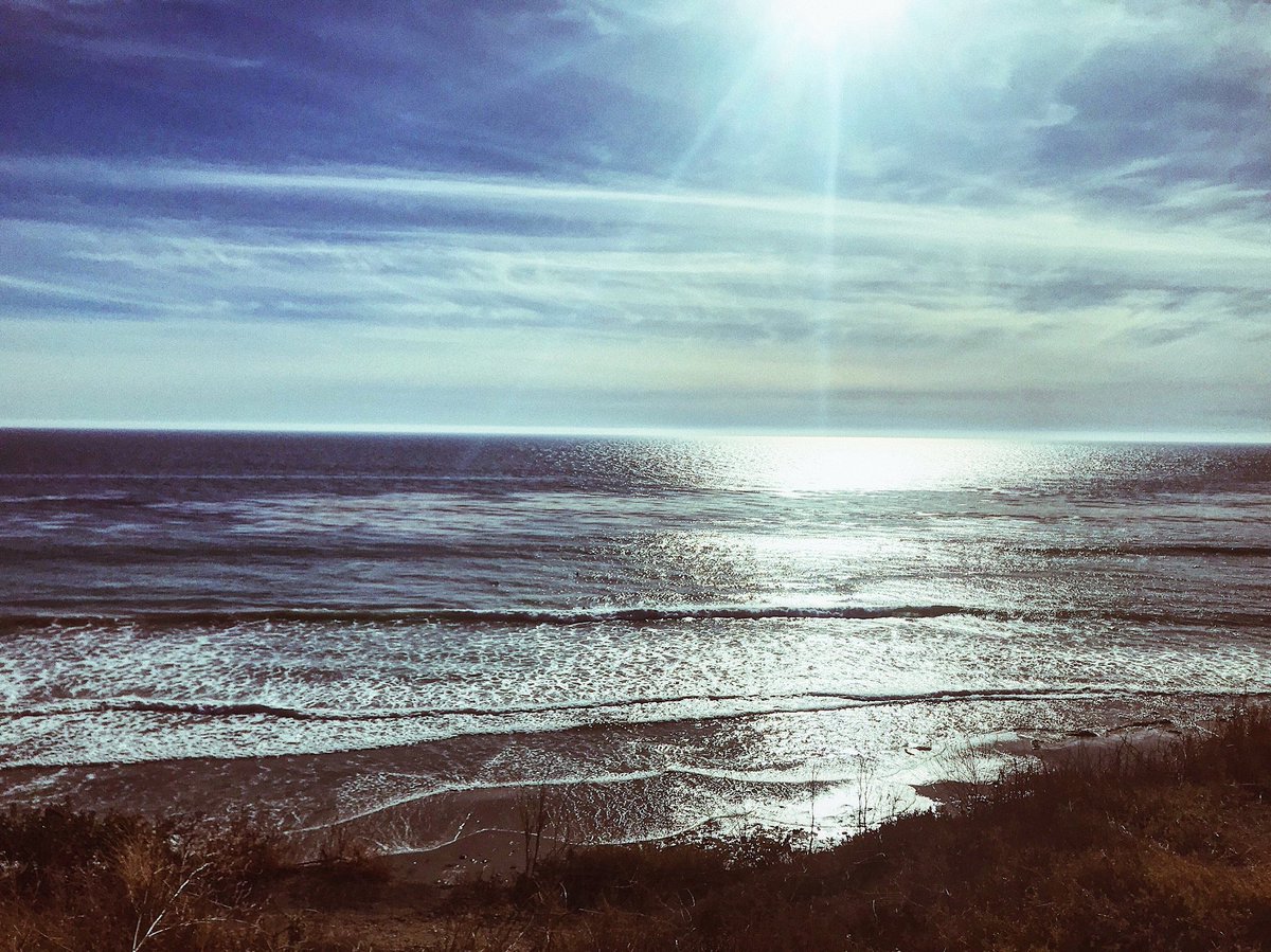 black3lkmusic's tweet photo. Happy Monday tribe. Soakin in the positive energy, makin preparations for the release. Stay tuned!😬#backtomonday #black3lk #malibu #music #ocean #santabarbara #costarica #newzealand #zen #california #socal #rootsrockreggae #acoustic https://t.co/JkStbgoCx9