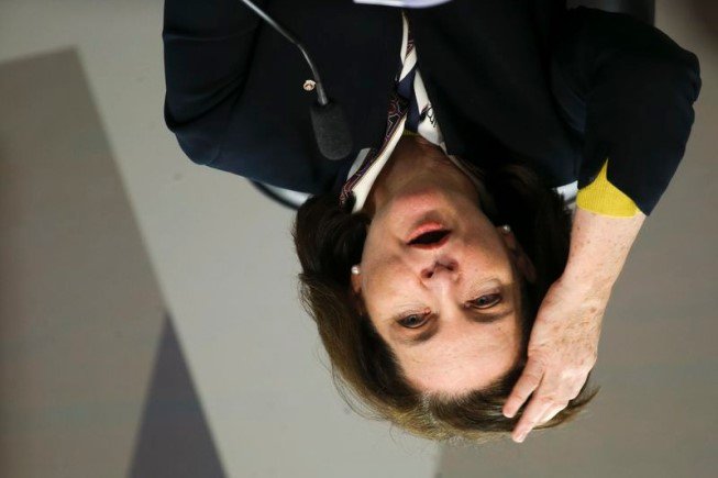 RiKCosta_'s tweet photo. Quando eu falo que as
#instituições estão #falidas
aí vem #raqueldodge
dizer que o #voto em papel
quebra o #sigilo
O que quebra o brasil
é a #urnaeletrônica pois
esta eu tenho #absoluta
#certeza q é um #GOLPE
no povo, no brasil e no nosso
dinheiro, manter os q aí estão
é #ROUBO https://t.co/eIrBowvmph
