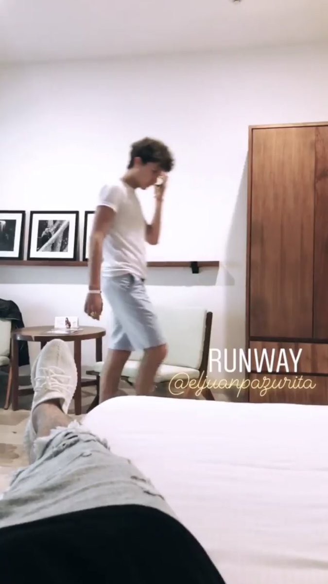 danielaglez01's tweet photo. #ZuriLobos 😍😍⚡️
@villalobossebas @ElJuanpaZurita https://t.co/qzuYn4PfZj