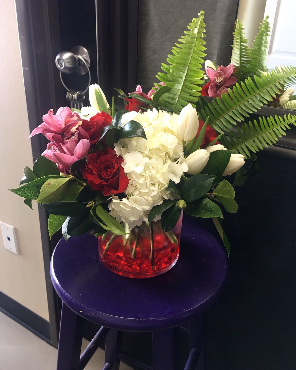 blooming_branch's tweet photo. Let the countdown begin! Only 10 days away from #ValentinesDay! Place your orders by calling: 714-724-4243 https://t.co/3KlwVIcMxZ