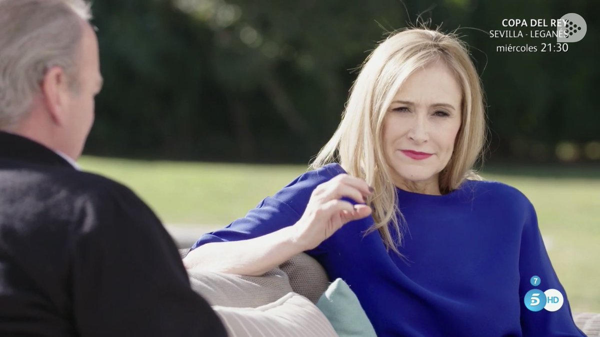 📺 Tengo amigos a los que quiero muchísimo y que son muy de izquierda. La ideología política no significa que no debas de tener amistad con quien piensa diferente. <a href="/ccifuentes/">Cristina Cifuentes</a> en #MiCasaCifuentes