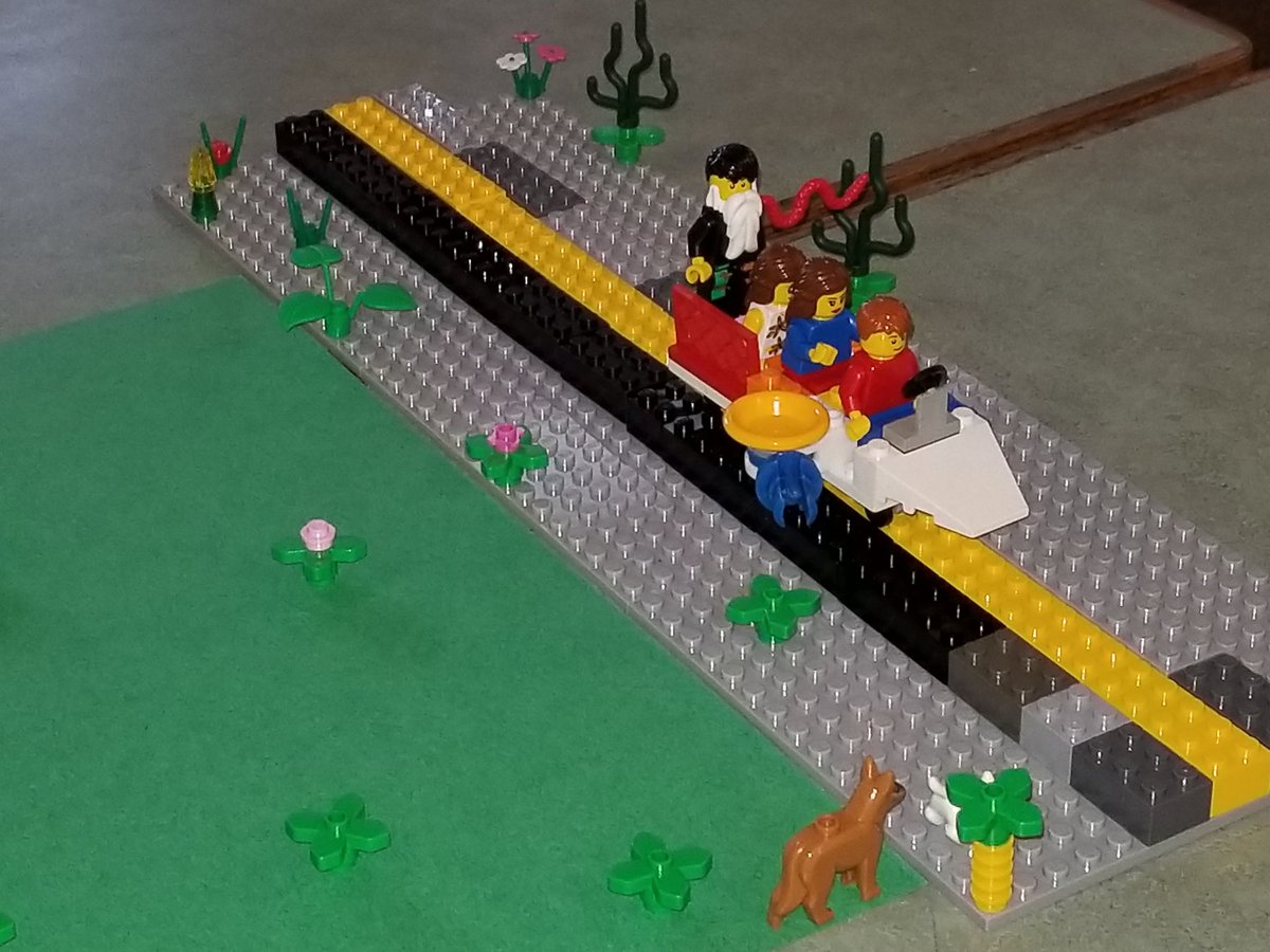 PES_Library's tweet photo. Grade 4 is working together to complete their Story Element assignment. Great job!! @ByrneEbyrne #connect2psd #inspiringsuccess #mycreate https://t.co/aAIvKJccr4
