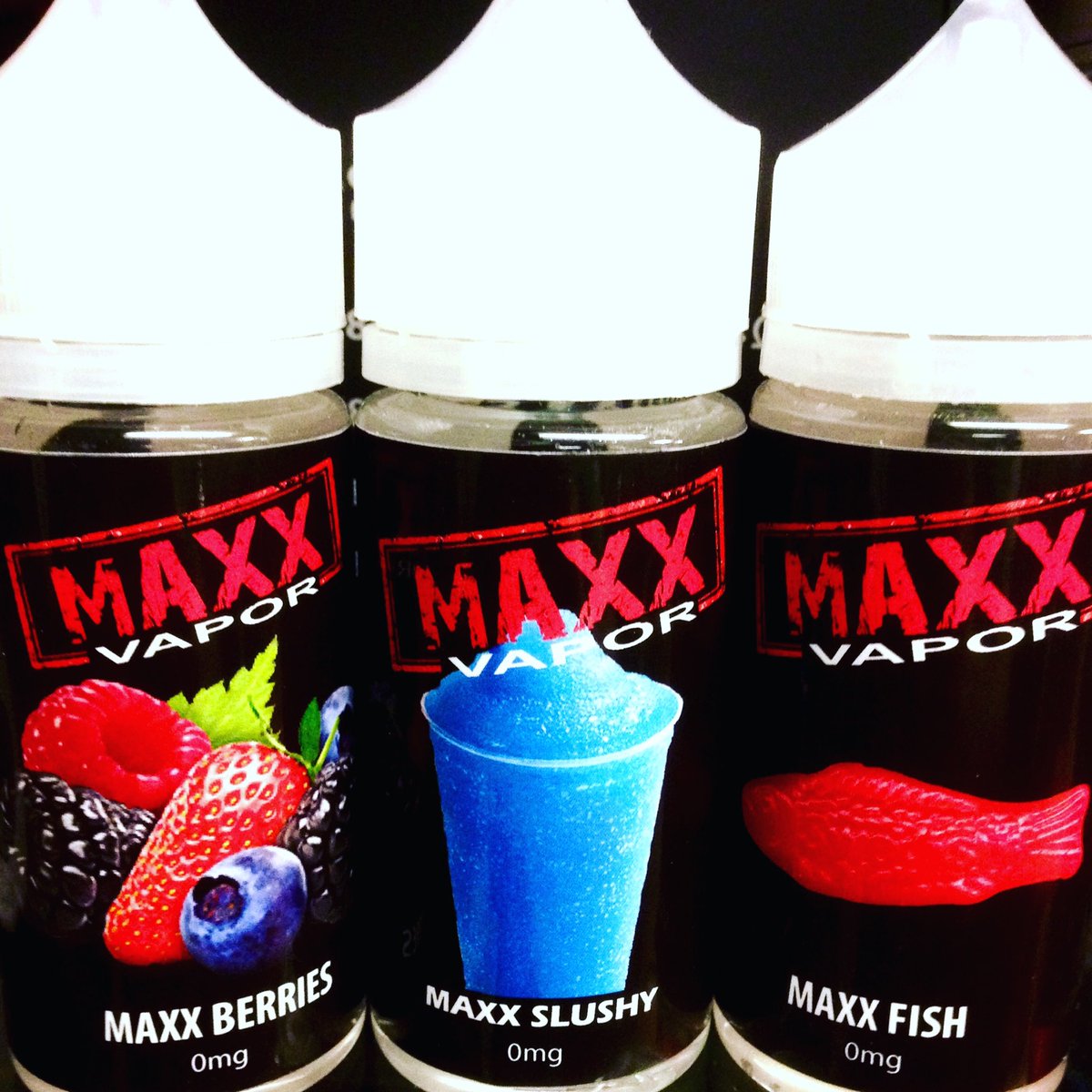 smoknrays's tweet photo. New MAXX juice is here!!!! Talk about mouth watering!!! 💦 #smoknrays #reno #sparks #vapeon #keepitcloudy #vapelyfe #vapenation #cloudsman #flavorzone #dripdrip #wedontsmokethesame #instavape #blowinos #chuggin #inthismomentitsjustmeandmydopeassclouds #tryme #prepared #lyfestyle https://t.co/rQDOmOPkZJ