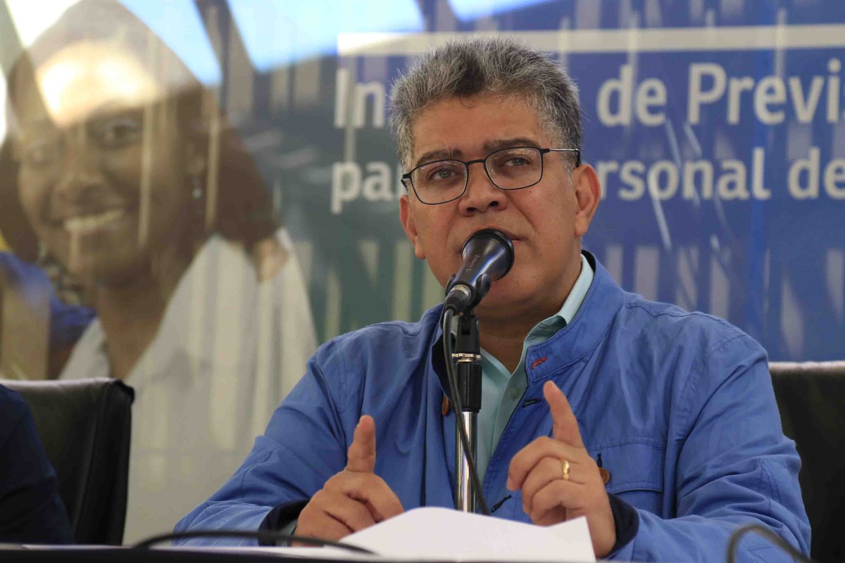 📸 #EnFotos || Activado Sistema de Registro de Enfermedades Crónicas para pacientes afiliados al <a href="/IpasmeOficial/">Ipasme Oficial</a> (+galería)  <a href="/NicolasMaduro/">Nicolás Maduro</a> <a href="/JauaMiranda/">Elías Jaua</a> goo.gl/QF1dqC