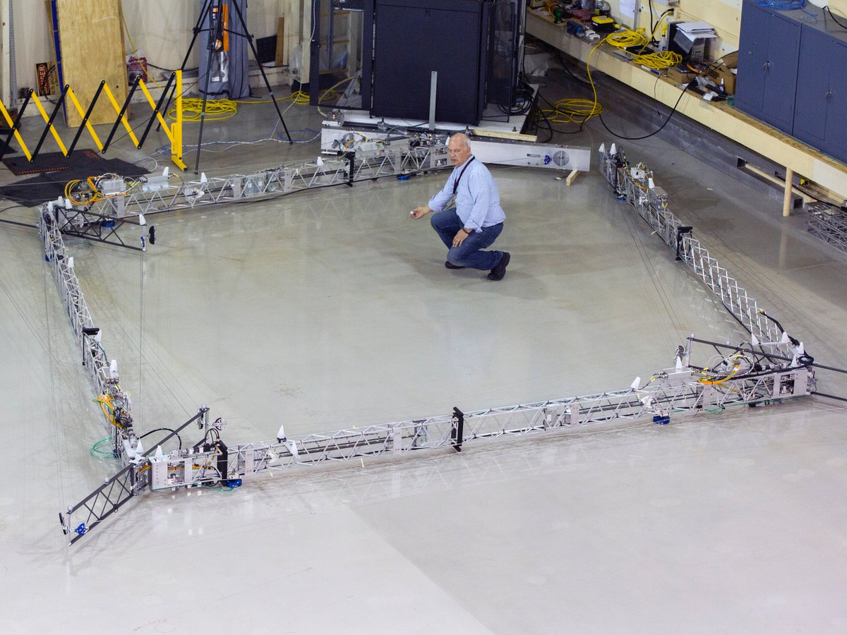 NASALangley's tweet photo. Our new robotic arm, Tension Actuated in Space MANipulator (TALISMAN) "flexes" its muscle during a ground demonstration test.
Read more here: https://t.co/zykGNjQgWd https://t.co/zZwtGm9kjx