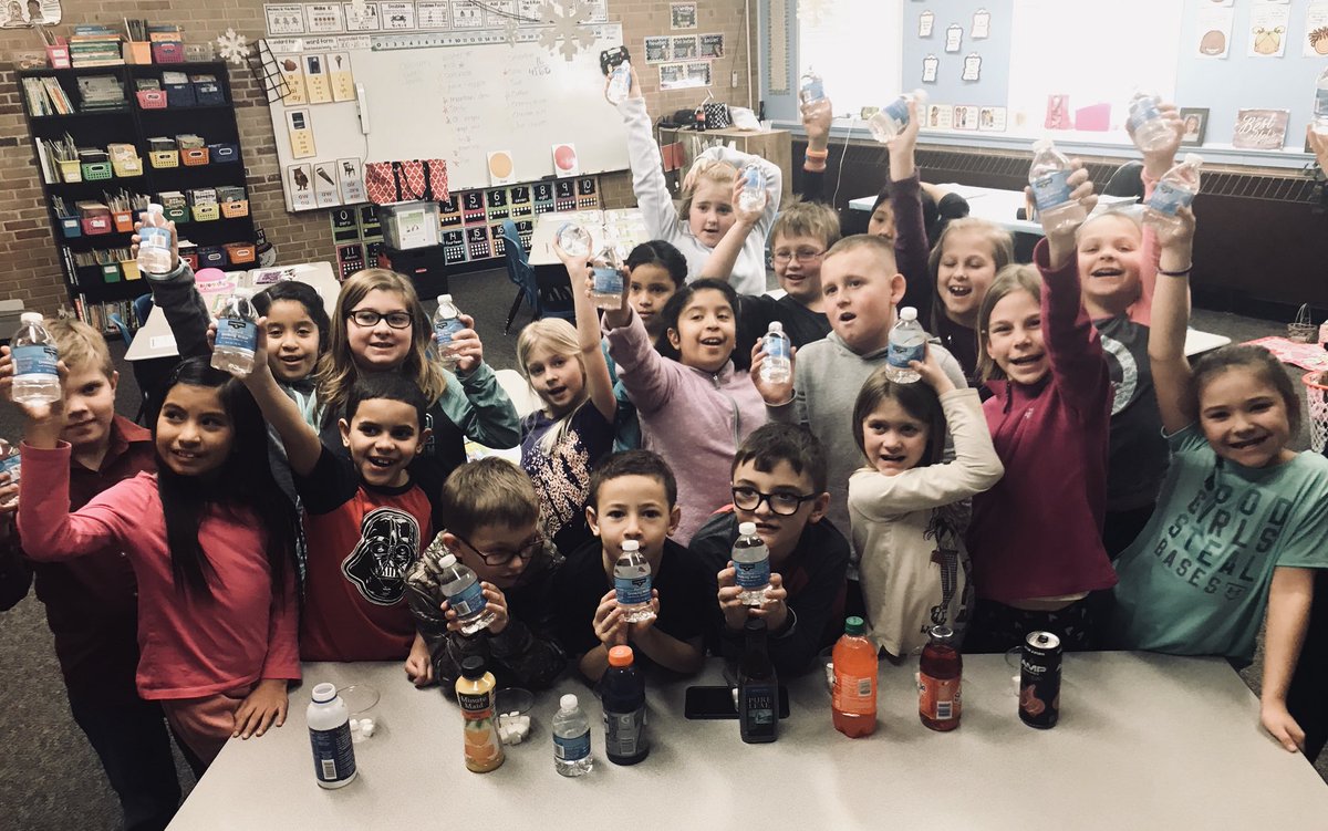 ma_ma_pete's tweet photo. High Plains 3rd Graders #ThinkYourDrink & Choose Healthy Beverages! #CHFFF #UNLFoodFitness #NebExt #NUForNEπ§π₯#GoSlowWhoa ππβ€οΈ https://t.co/UgoJTdKEnq