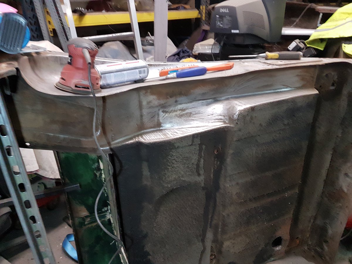 simonwales5's tweet photo. Mga restoration..  Bare metal means bare metal even underneath. #tavarish #wrencheveryday #mga #fullrestoration #mg #gfix https://t.co/E3CI42yKIG