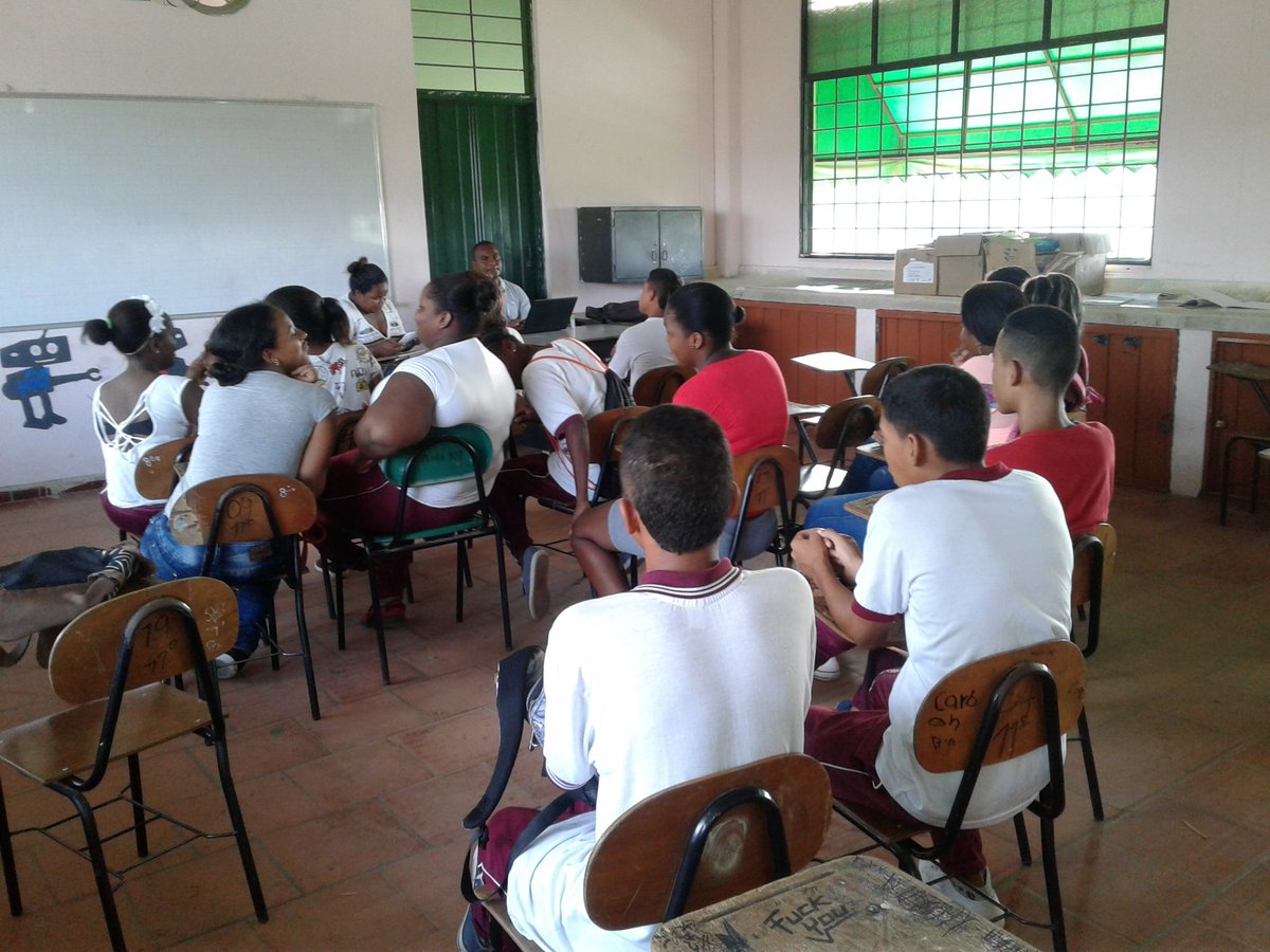 JosEdwinMosque1's tweet photo. Así inicia la inducción a la articulación con la media grado 10 institución educativa Luis fernando restrepo zaragoza antioquia gracias a Dios y al sena por permitir que esto sea posible.@senacfma. https://t.co/cc6LecAJhc