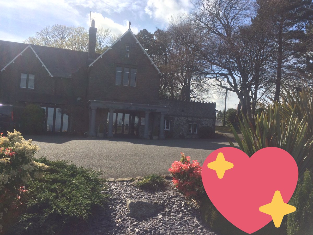AlaaKahil78's tweet photo. @visitwales #visit_Tremfan_Hall #NorthWales #TremfanHall  #Perfect for #Valentine2018 the place to be for your #love &amp; #Romance @TremfanHall #Hotel #rooms &amp; #Restaurant #Llanbedrog #Pwllheli #Abersoch #North_Wales @22mosalah #VisitTremfanHall #ValentinesTreats #Valentines #ValentinesDay2018 https://t.co/YXvqPDYUxu