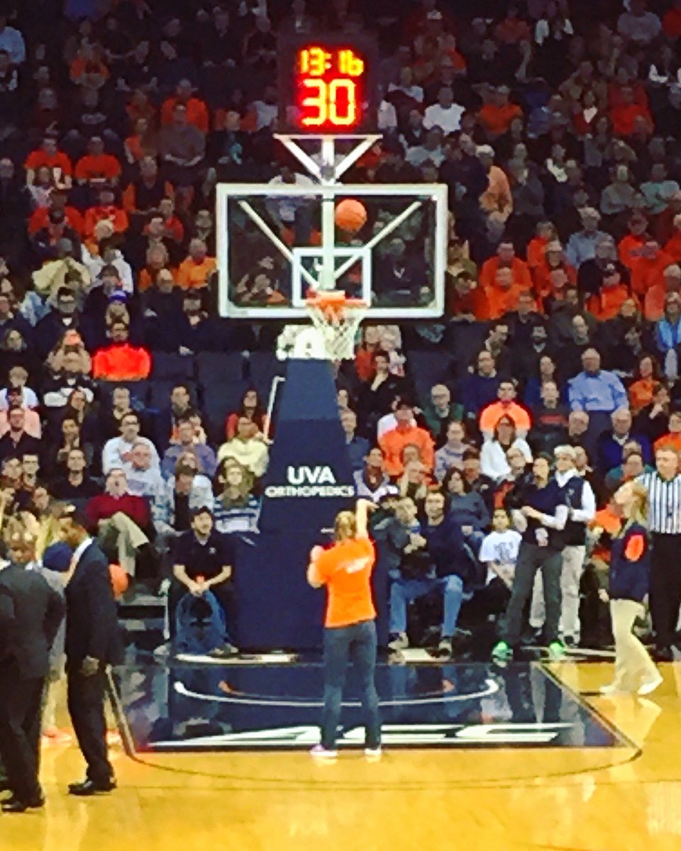 CAH_bam12's tweet photo. @VirginiaSports @theACC And I make sure the whole arena knows Iโm a number 1 fan ๐ถ๐ท #ACCFANS #GoHoos #UVA https://t.co/LC6cLqGm3X