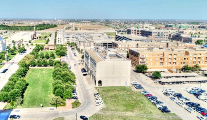 don__shyne's tweet photo. These 4 cities are some of the fastest-growing in the U.S. The secrets to their success:  https://t.co/mZ7aYAVsGI https://t.co/Tnh05Z4Vwq