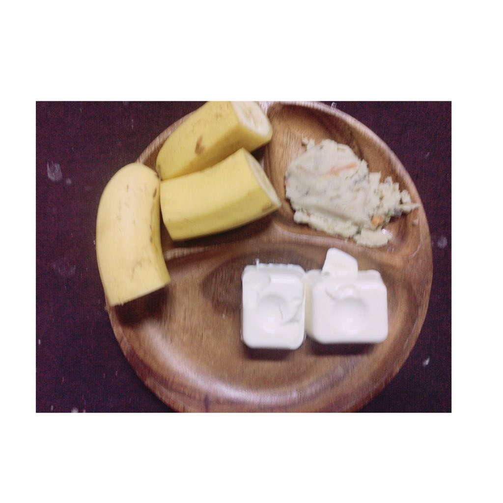 syp_uxu's tweet photo. 朝ごはん
豆腐(+キムチ、納豆) 卯の花 バナナ https://t.co/V8aPwlf9NV