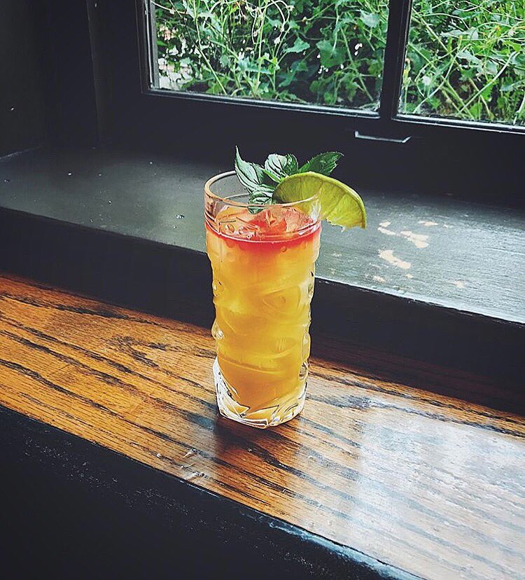 barcharley tweet media