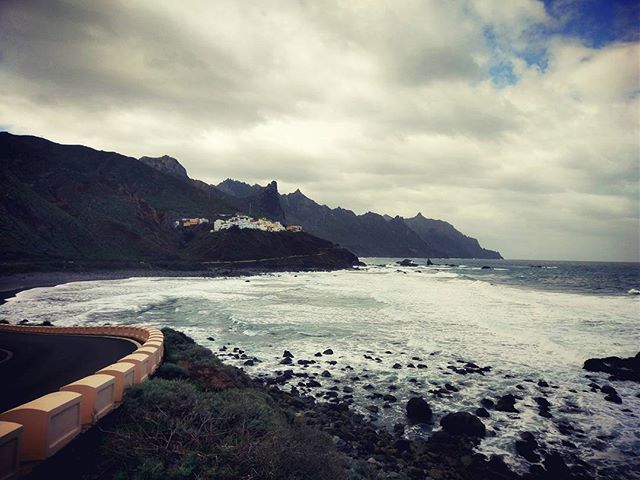 Breoypunto's tweet photo. Playa de Almáciga
#tenerife #canarias #spain #htc #htc10 #mixapp #playa #beach https://t.co/nEXFNPlROq https://t.co/FTAONAYint